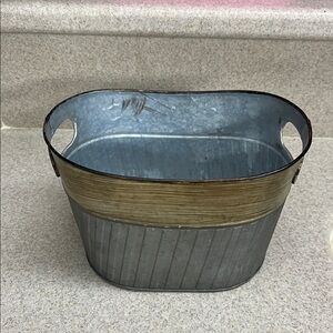 Decorative Galvanized Metal Bin with Natural Accent - Gray